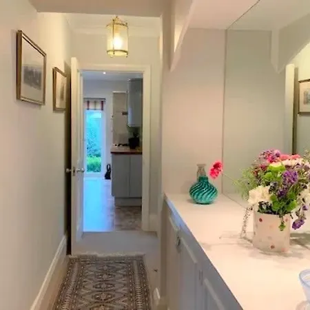 Holiday home The Garden - Beautiful Spacious Garden With Two Bedrooms And Two Parking Spaces *