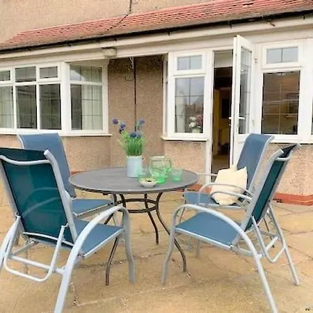 The Garden - Beautiful Spacious Garden With Two Bedrooms And Two Parking Spaces Дом отдыха *